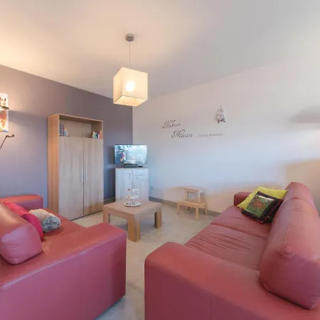 Zeebries By Interhome * Bredene